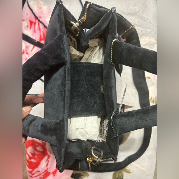 Juicy Couture Rhinestone Logo Shoulder Bag – NWT - Picture 14 of 14